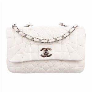 CHANEL small graphic quilted flap bag